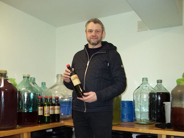 Константин Сергеев |  «Экскурсия по загадочному саду дикоросов — как сладкие мгновения из мира гномов.»