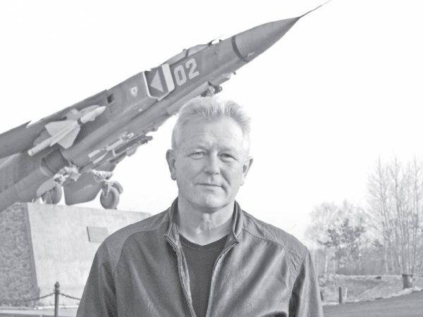 Из личного архива героя публикации |  «Очередной главком ПВО рекомендовал нам здесь ходить по взлетной полосе и прокручивать в уме всякие ситуации»