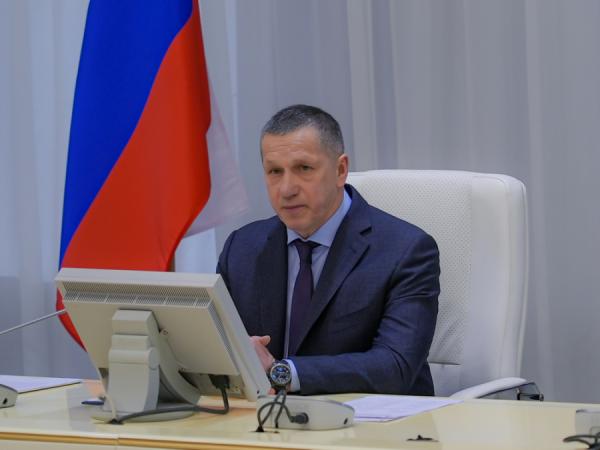 фото: пресс-служба полпреда в ДФО |  Снизить таможенную пошлину на лекарства. Новое поручение Трутнева