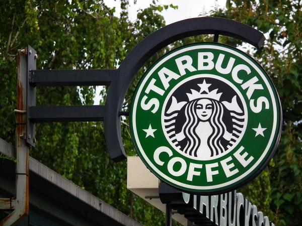 фото: ru.wikipedia.org |  Starbucks зарегистрировал товарный знак в России. Дойдет ли сеть до Владивостока?