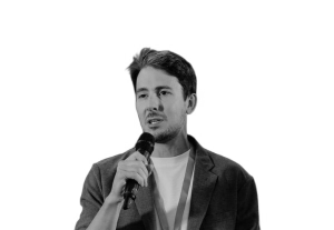 Роман Хазеев
